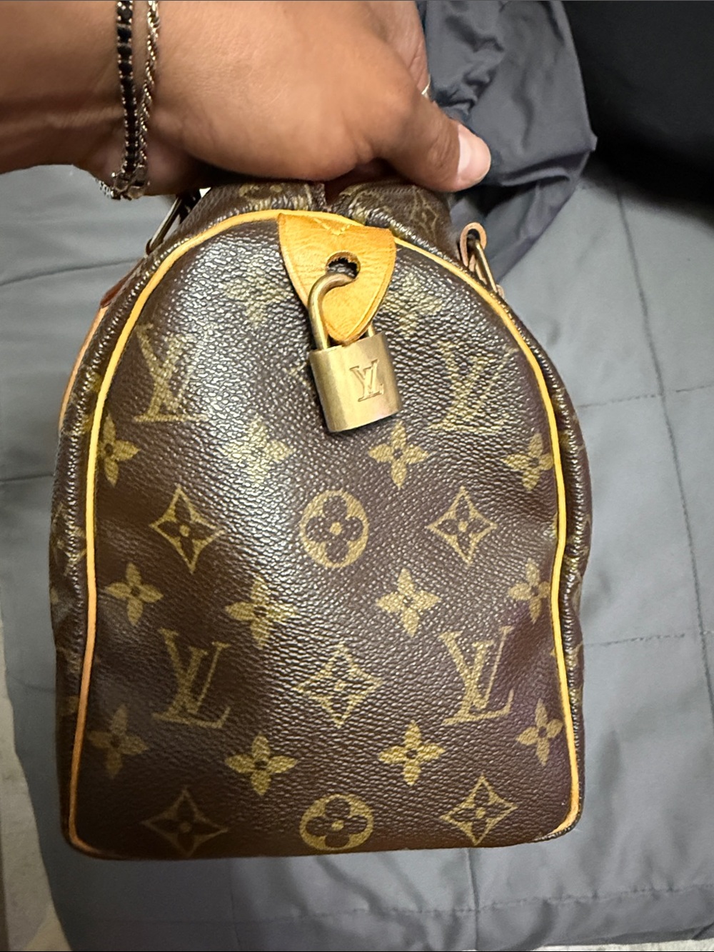 Louis Vuitton Monogram speedy 25 - Picture 8 of 14